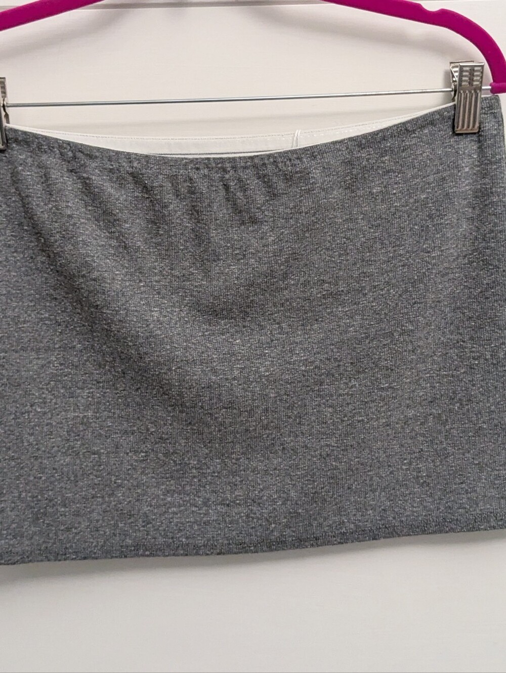 Perfectwhitetee Ribbed Crop Top - Picture 3 of 7
